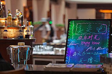 准备好迎接《远征：泥泞奔驰游戏》中史诗般的探险！